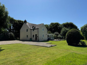 Tremaes Solva